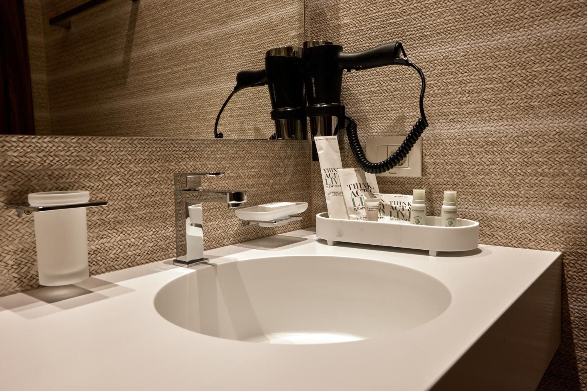 Valis Luxury Hotel Вльора Номер фото