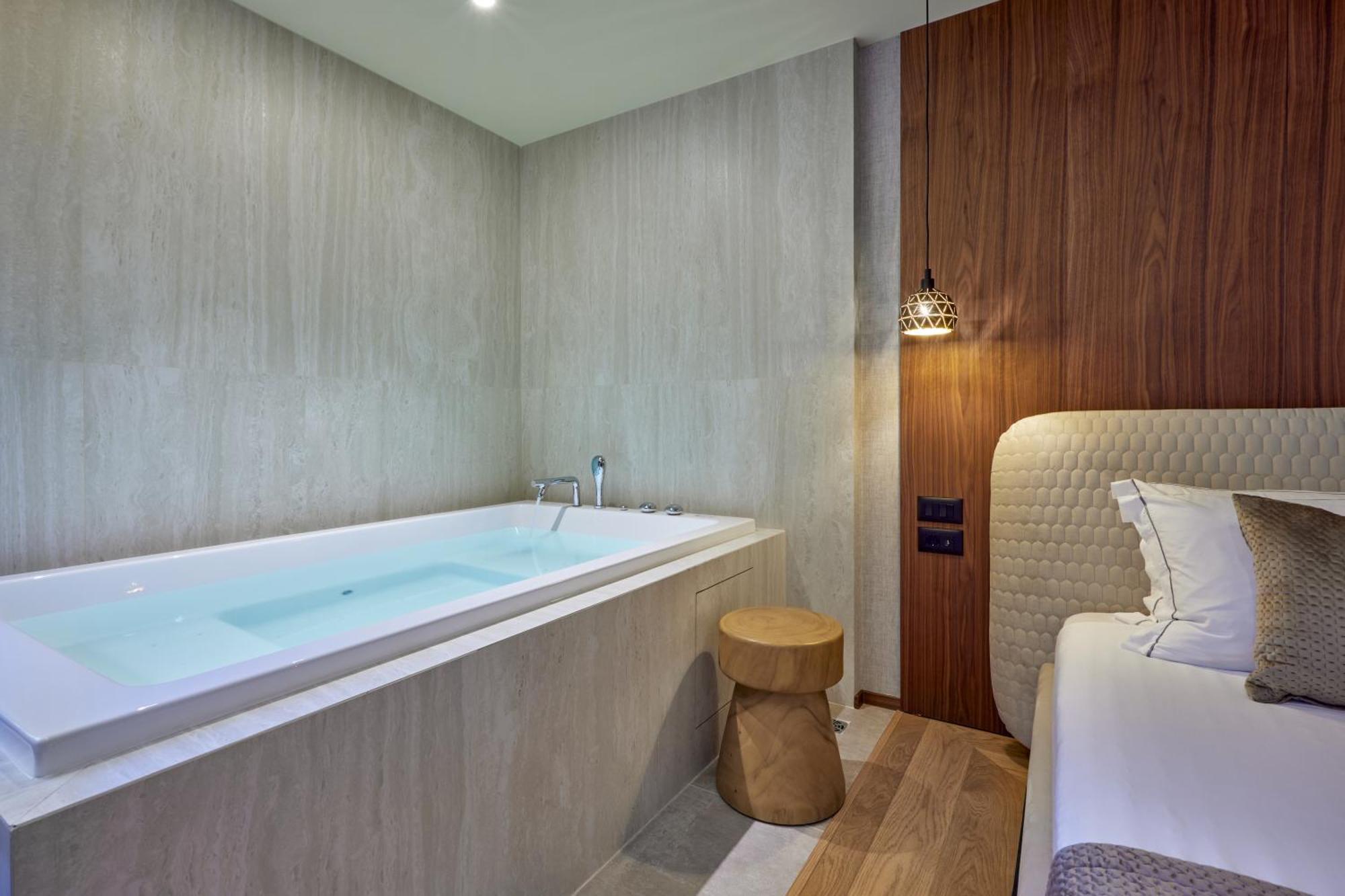 Valis Luxury Hotel Вльора Екстер'єр фото