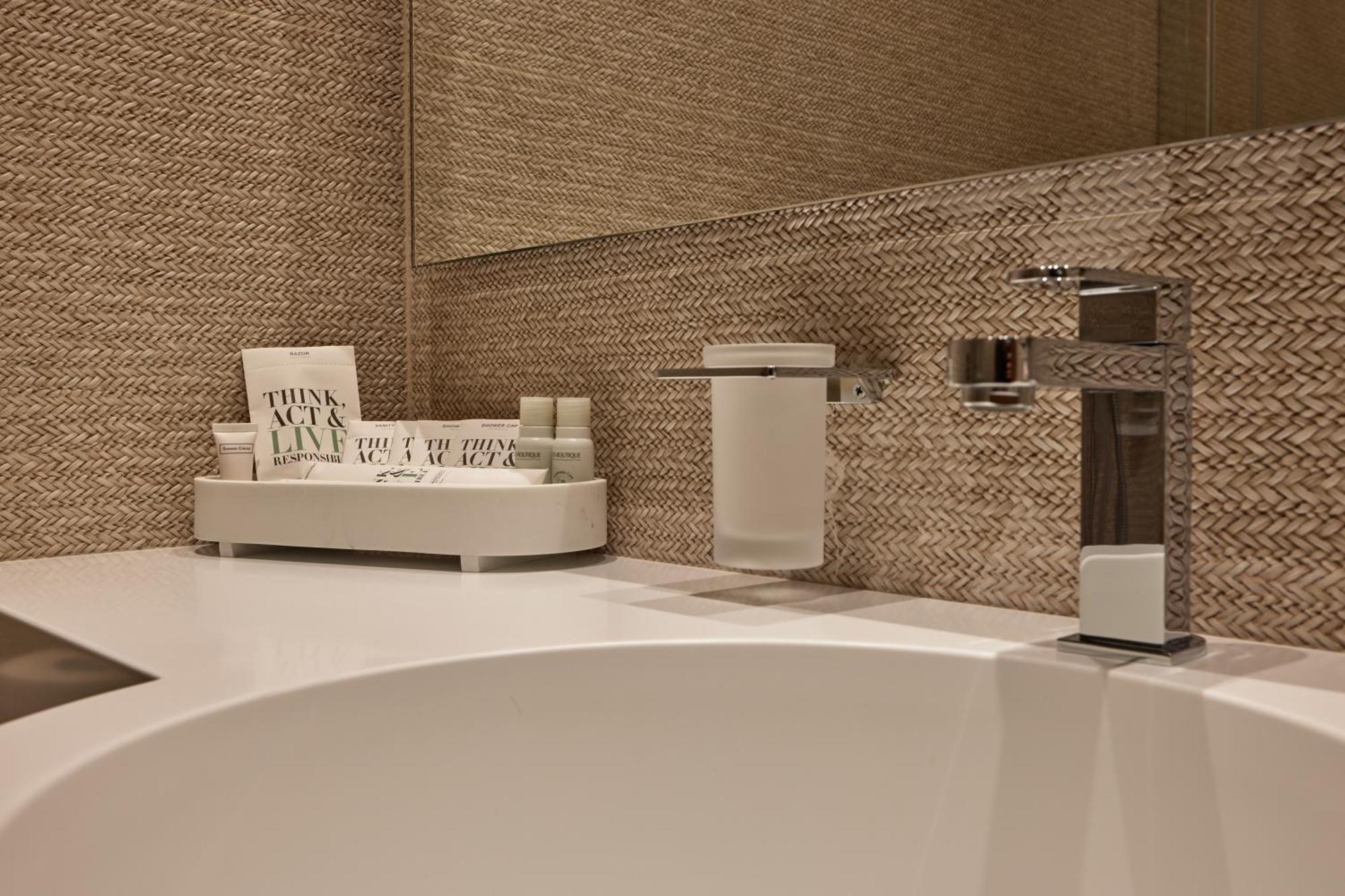 Valis Luxury Hotel Вльора Екстер'єр фото