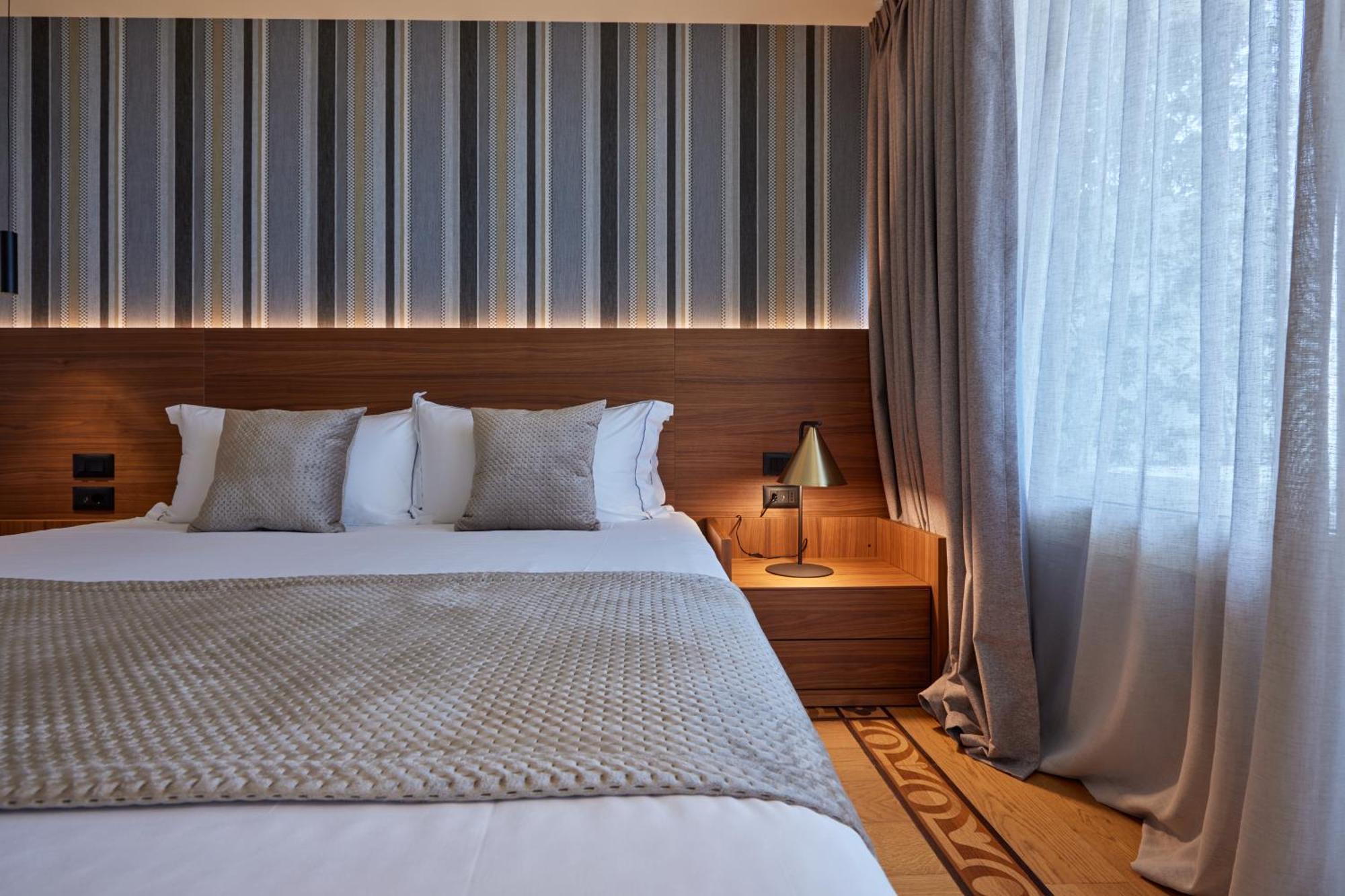 Valis Luxury Hotel Вльора Екстер'єр фото