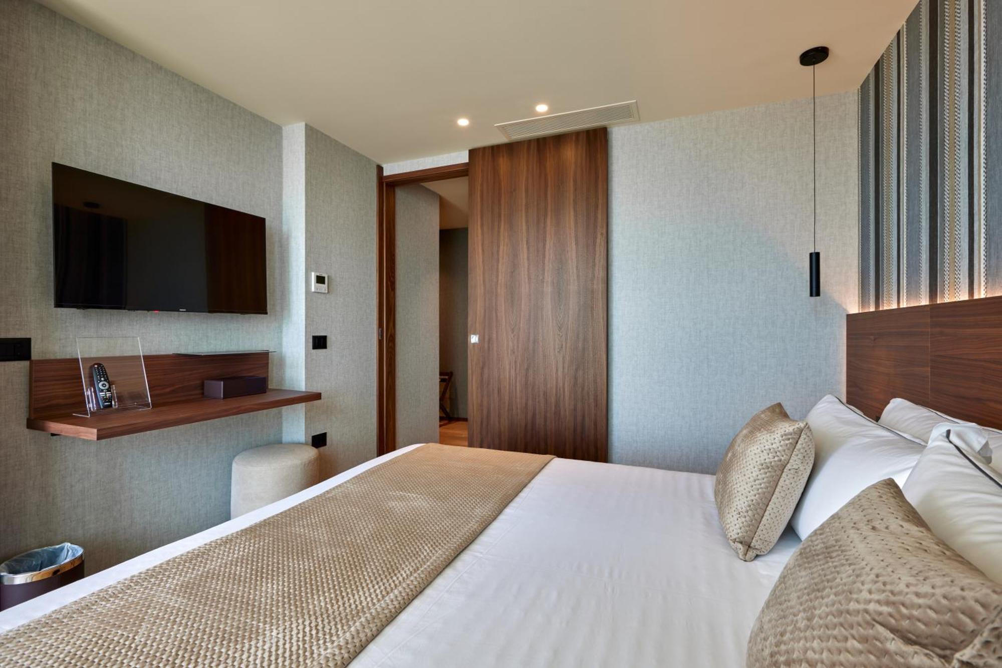 Valis Luxury Hotel Вльора Екстер'єр фото