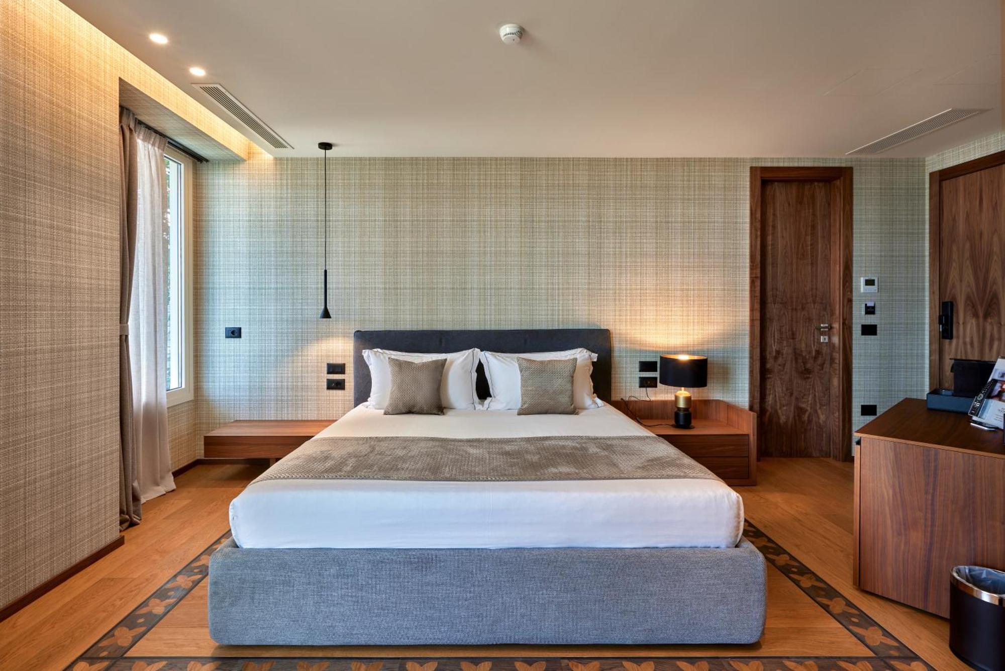 Valis Luxury Hotel Вльора Екстер'єр фото